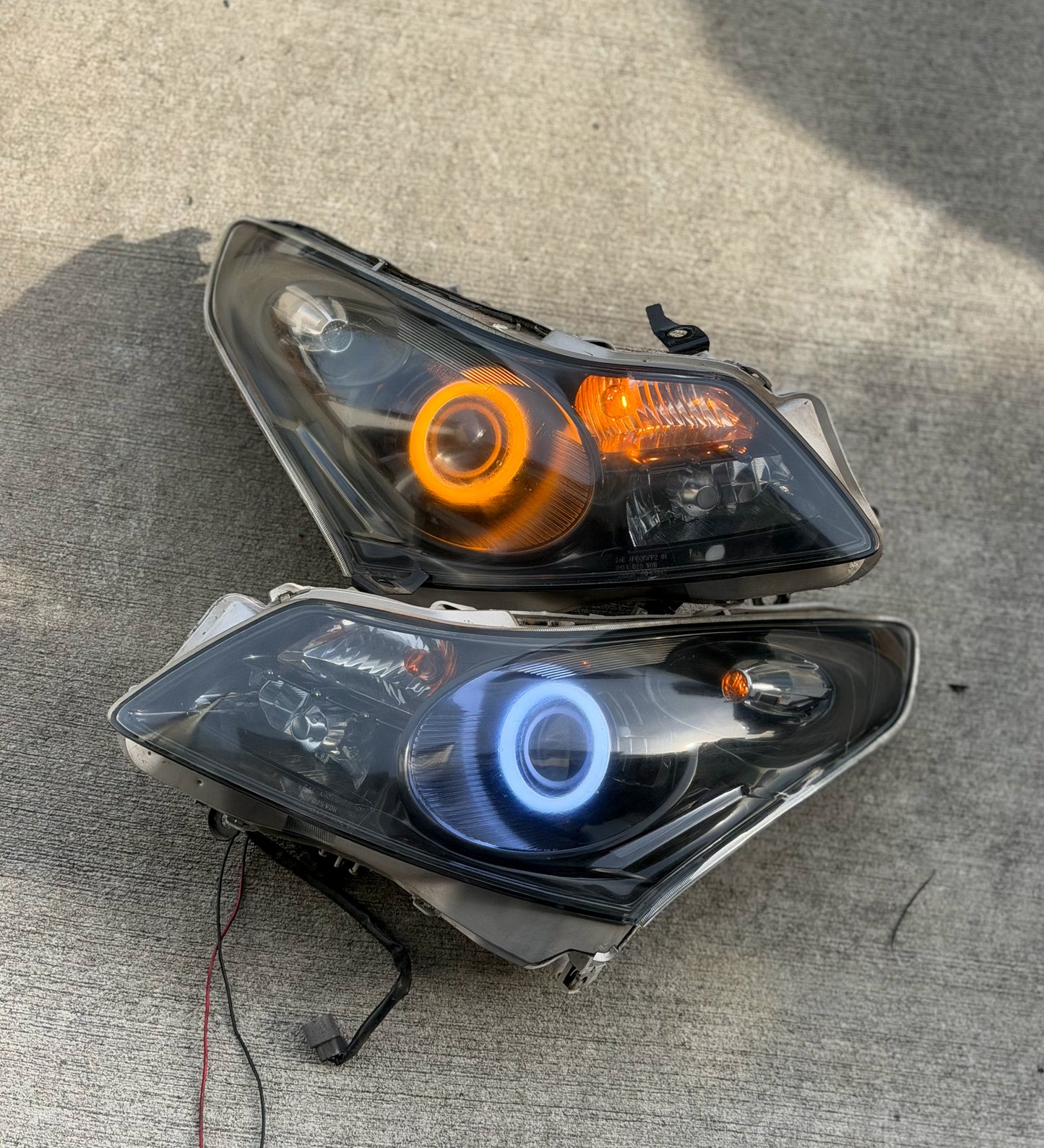 07-09 G35/ G37 Halo Headlights *used*