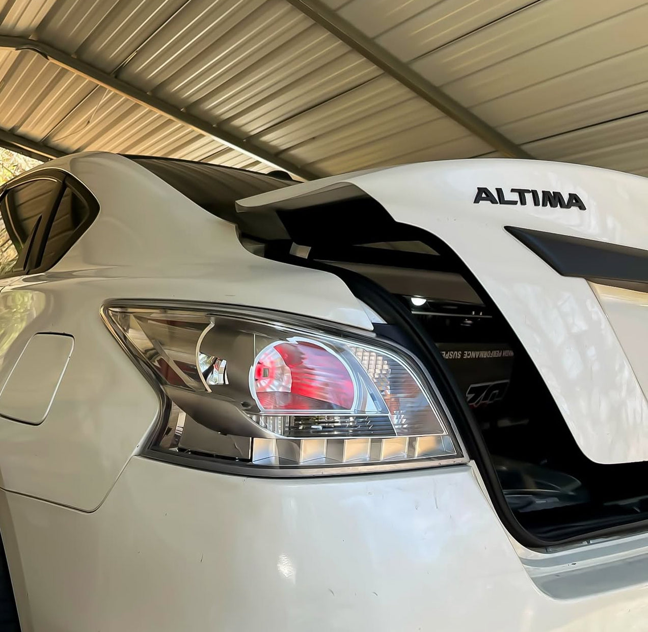 09-14 Nissan Maxima Clear Tail Lights