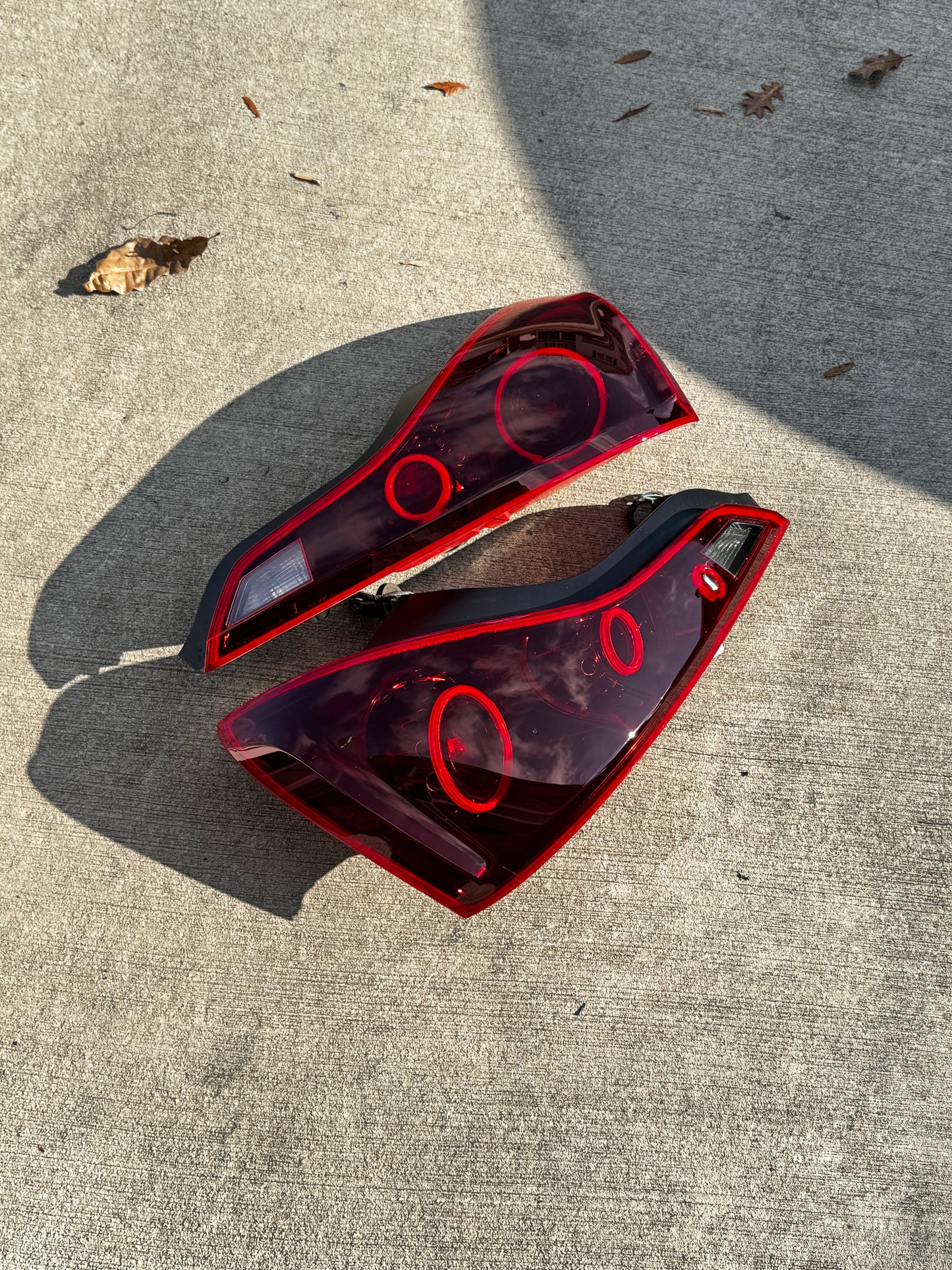 Infiniti G37 Coupe Halo tail light 07-16 G37 CV36 OEM Lights Black Housings