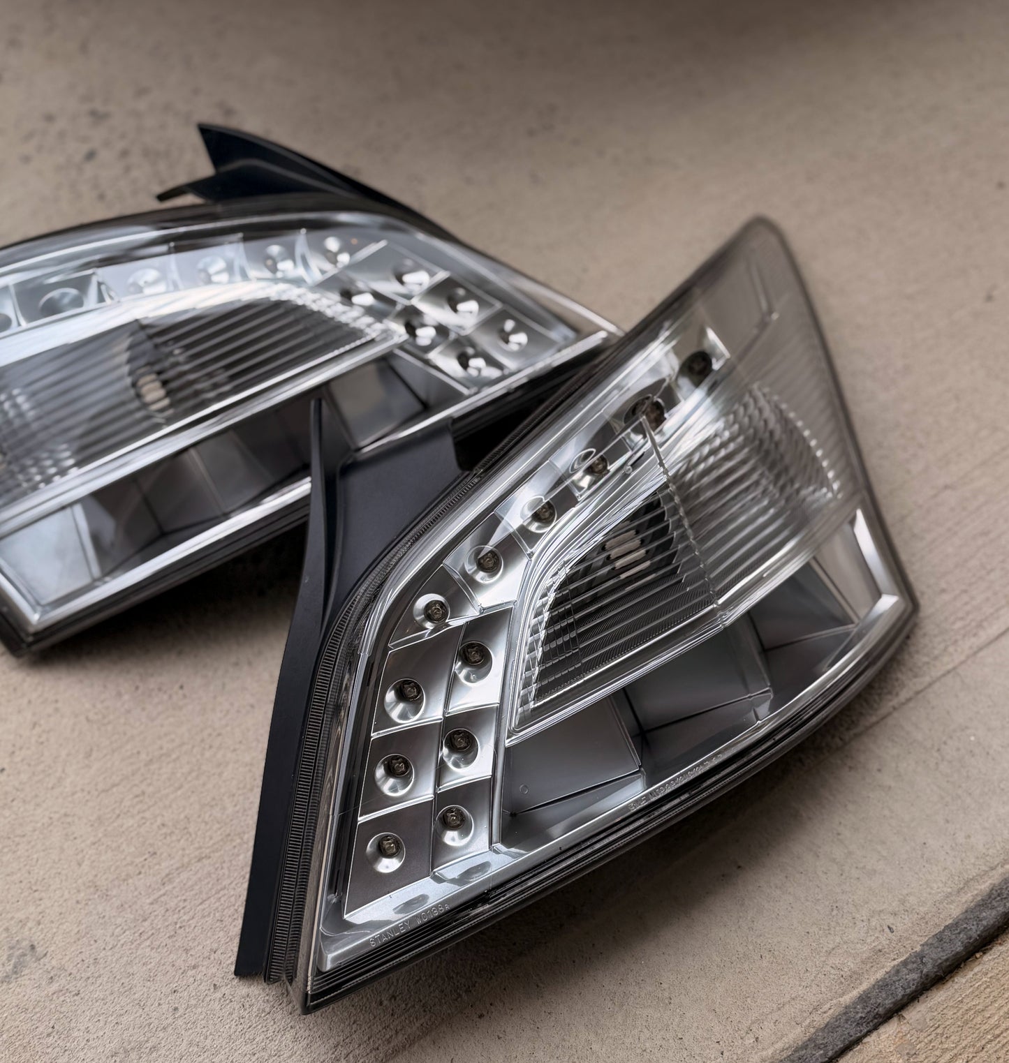 09-14 Nissan Maxima Clear Tail Lights