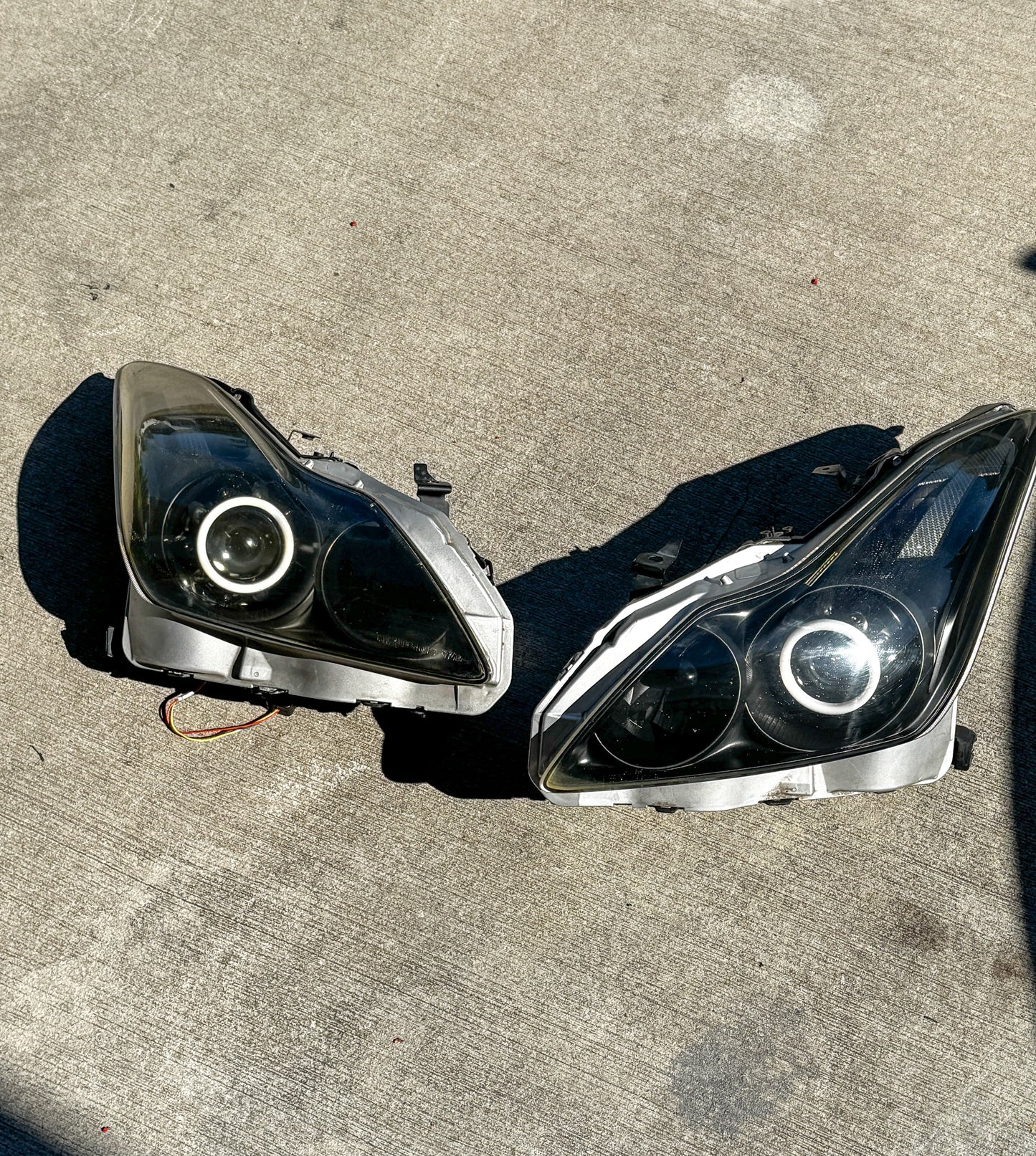 Infiniti G37 Coupe Halo Headlights