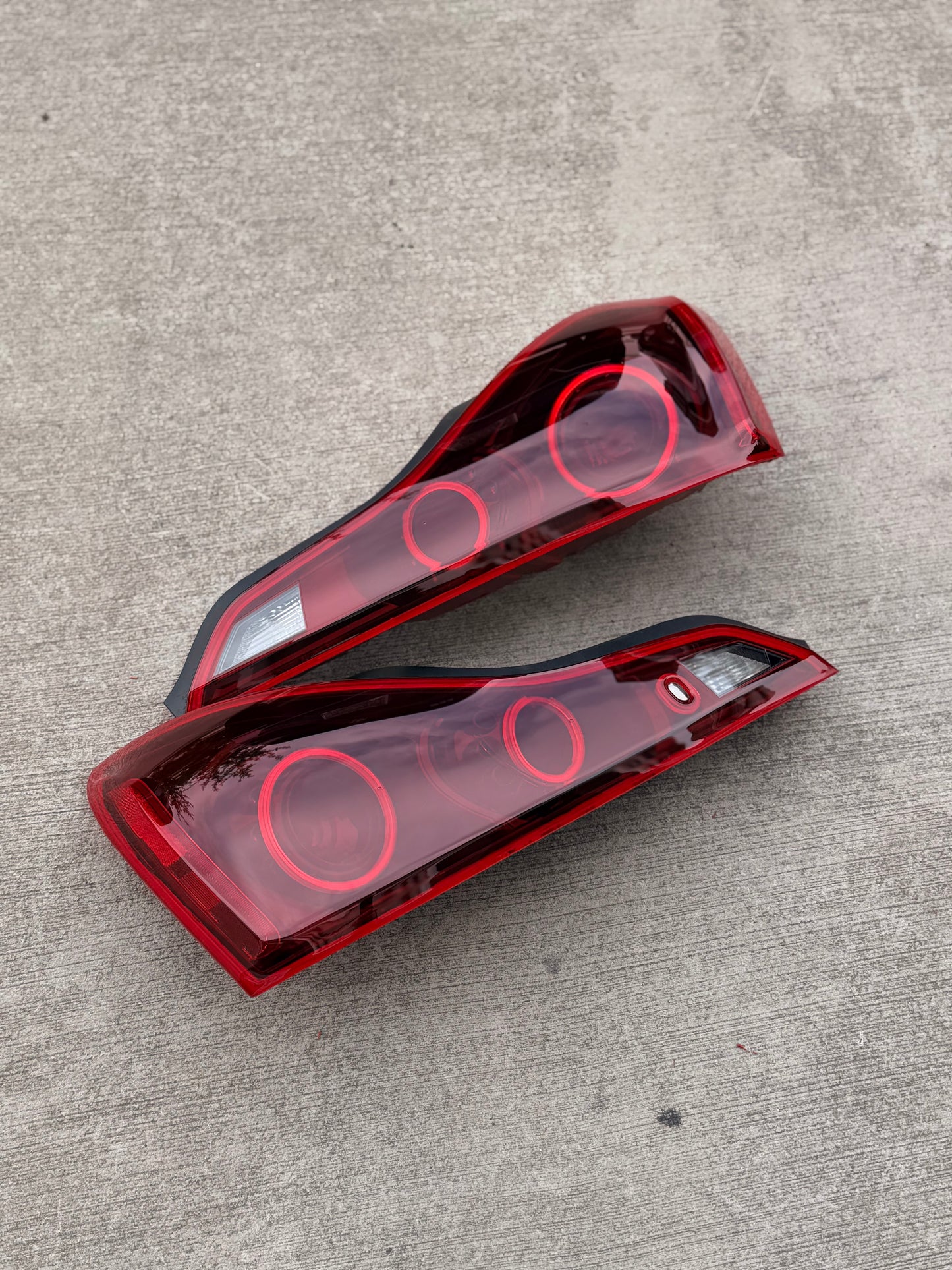 Infiniti G37 Coupe Halo tail light 07-16 G37 CV36 OEM Lights Black Housings