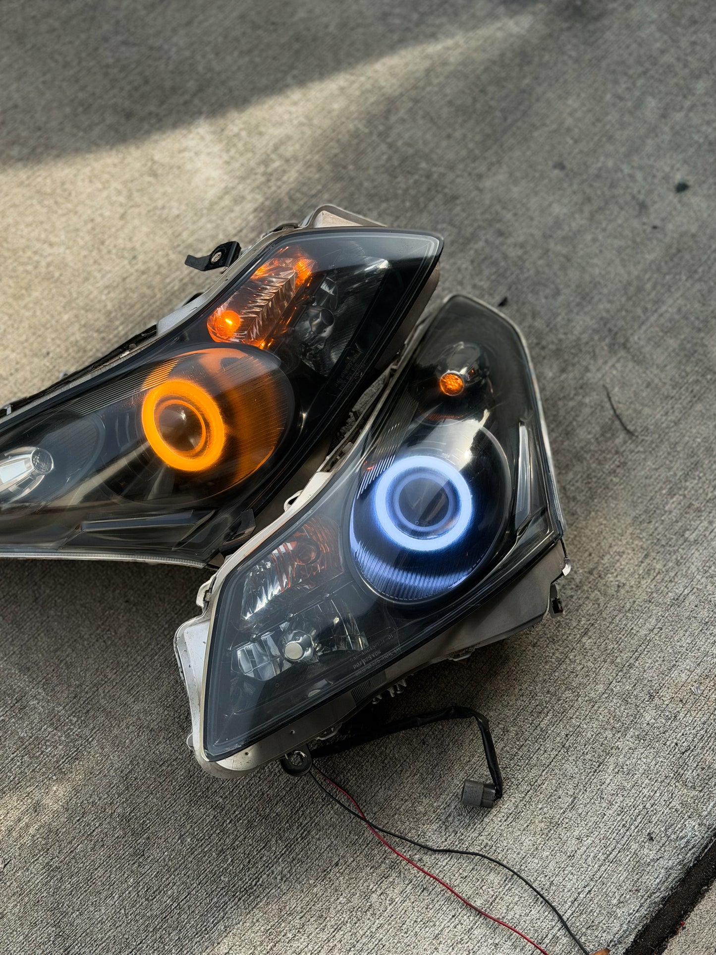 07-09 G35/ G37 Halo Headlights *used*