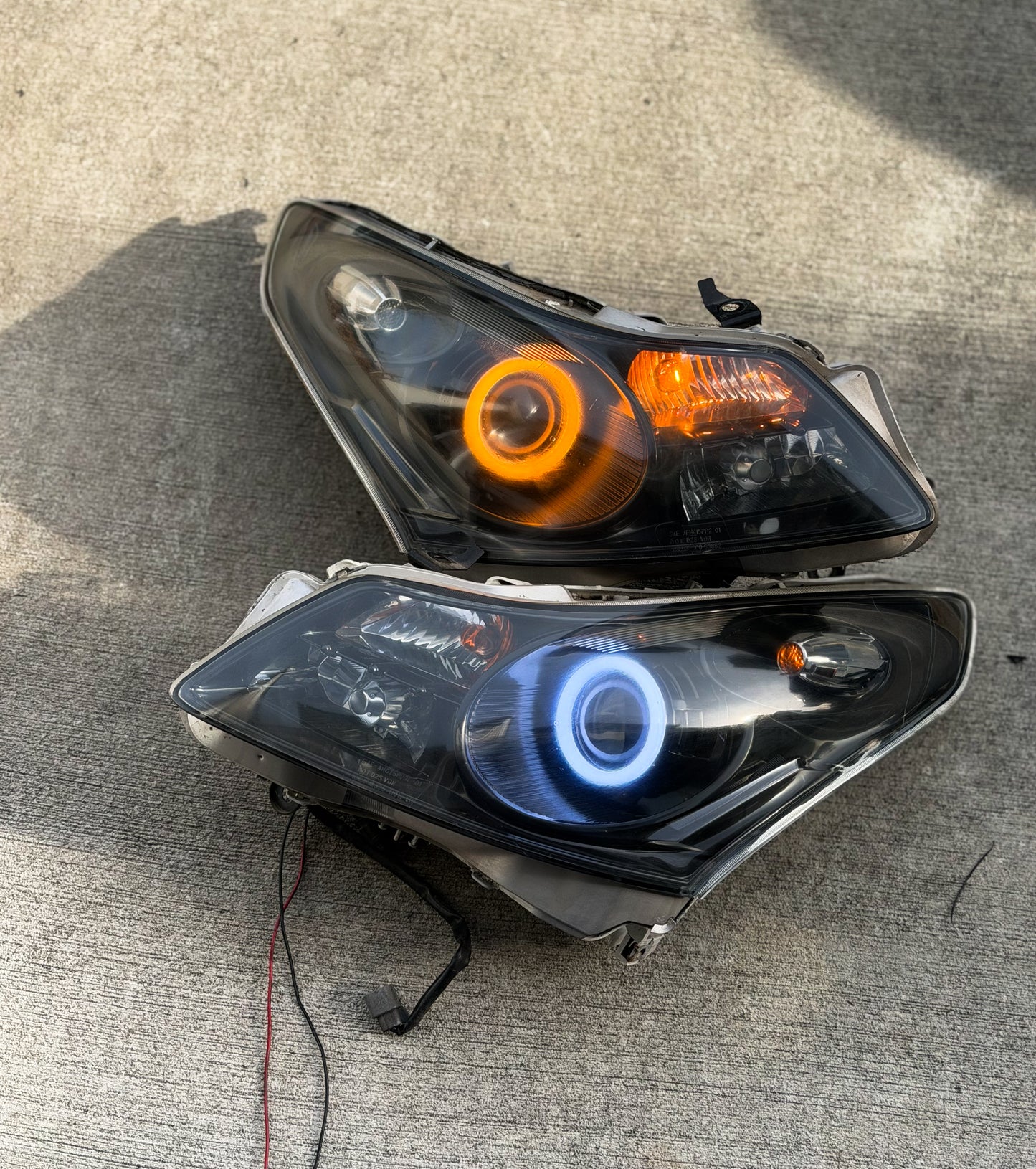 07-09 G35/ G37 Halo Headlights *used*